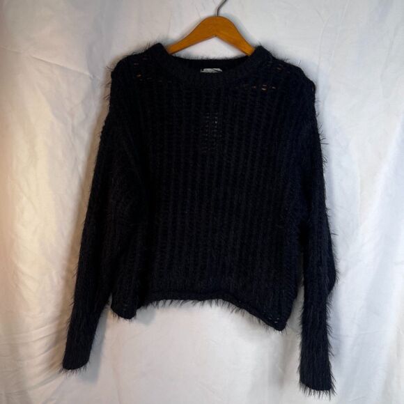 Universal Thread NWT Black Fuzzy Open Weave Sweater Neutral Grunge Size MD - Picture 10 of 10